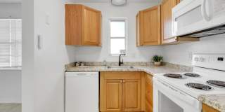 711 SE 15th Street Gallery 21