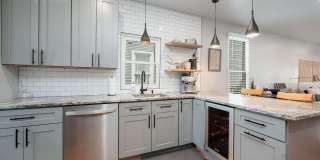 1151 Summit Street Gallery 10