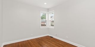 7254 N Osceola Avenue Gallery 7