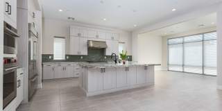 Stunning modern luxury home located in prestigious guard-gated Summerlin community of Ascension Gallery 15