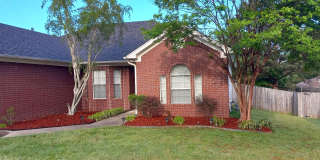 2225 Redwood Drive Gallery 3