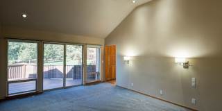 2759 NW CHAMPION CIRCLE, BEND, OR 97703 – AWBREY GLEN Gallery 24