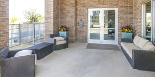 Anatole on Briarwood Gallery 12