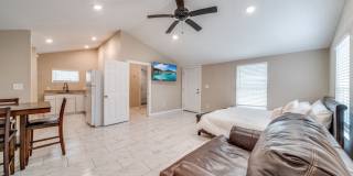 811 W Kings Gallery 11