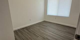 717 N WOODLAWN Avenue Gallery 6