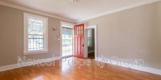 2004 Walker Ave., Gallery 6