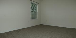 Spacious 4-Bedroom Home - Woodlands Gallery 20