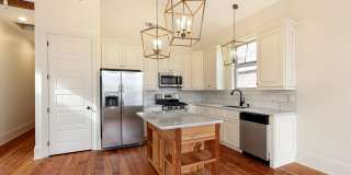 1818 Laharpe St Gallery 4