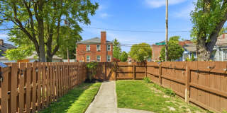 396 E Mithoff Street Gallery 33