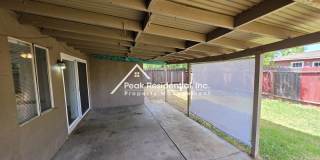 A Charming 3bd/1ba Fruitridge Manor Area Home with Garage Gallery 18