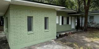 **4/2 BR Single Family home : Available Now Gallery 4