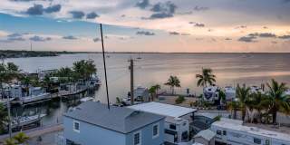 325 Calusa St Gallery 17