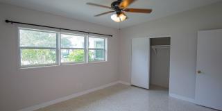 2/1 duplex with carport in Winter Park Gallery 13