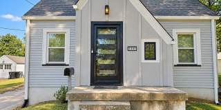 Bowman Field Two Bedroom House! Gallery 1