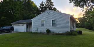 Charming 3 bed 1 Bath Gallery 1