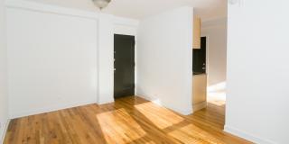 Woodlawn Terrace Gallery 9