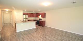 Roomy 3 Bed 2 Bath Duplex Home for Rent w Lawn Cutting Included! Gallery 23