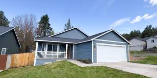 Three Bedroom, Two Bath House in Southview Gallery 1