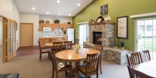 Platinum Valley Apartments Gallery 13