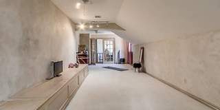 Massive 4BD/3BTH and 2 Car garage Home! Minutes from I-35 Gallery 20
