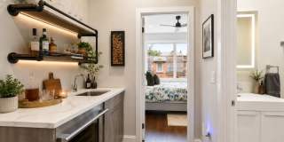 Philly Magazine-Featured Luxury 3 Bed Condo with Huge Roof Deck & Skyline Views Gallery 35