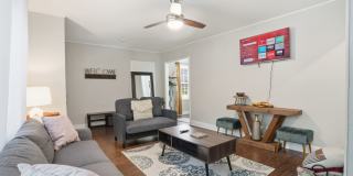 714 Woodlawn Dr - Furnished Rental Gallery 7