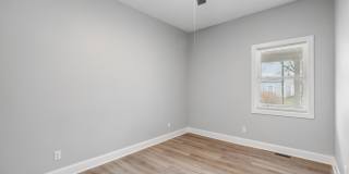 2224 N Kenwood Avenue Gallery 19