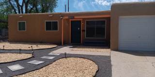 3 Bedroom, 1 Bathroom Home! Schedule a Showing Soon! Gallery 1