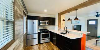 Studios and 1 Bedrooms in Central Location Tucson! Gallery 13