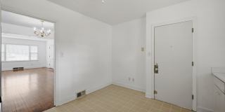 1911 Fontaine Road Gallery 12