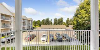 Platinum Valley Apartments Gallery 58