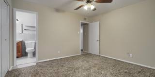 2927 HARRISON Avenue Gallery 33