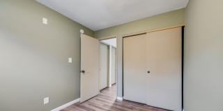 2 bedroom 1 Bathroom Condo- Gallery 13