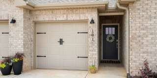 Like-new 4BR/3BA home in desirable St. Clair Place! Gallery 6