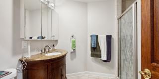 116 W Grand Avenue Gallery 9
