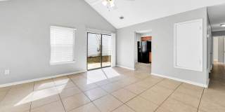 Adorable 3 Bed 2 Bath House for rent Gallery 3