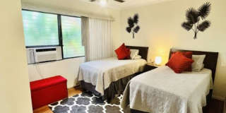 Spacious 2BR/2BA Condo with Garden View – Steps from the Ocean Gallery 35