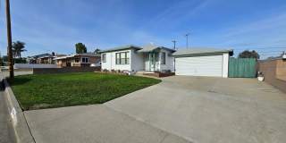 Classic 3 Bed, 2 Bath Home on Large Lot Gallery 1