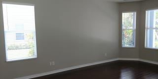 Annual Rental: Luxurious 4 Bedroom 3 bath POOL home in Woodlands of Rivendell! Just Blocks form Pineview School Gallery 11