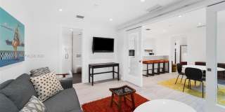 1460 Ocean Dr Gallery 15