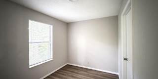5646 N WITHERSHIN Point Gallery 13