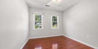 222 APPLE BLOSSOM Court Gallery 32