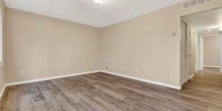 Charming 3BR House in Pontiac Gallery 31