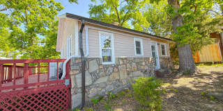 AVAILABLE NOW 2B/1B Lake View Living in the Heart of Osage Beach AVAILABLE NOW 2B/1B Lake View Living in the Heart of Osage Beach Gallery 14