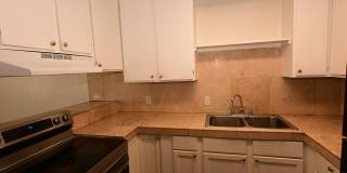 2 Bedroom Apartment - NO PETS - 2334 Lamb Blvd Gallery 7