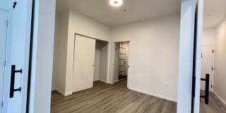 725 W Pratt Gallery 65