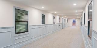 Inez Gallery 17
