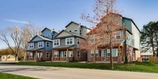 1701  W Deane  ST Gallery 1