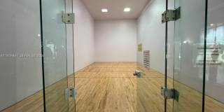 8000 N Nob Hill Rd Gallery 24