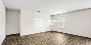 917 8th Street Gallery 3